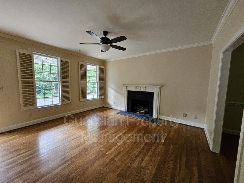 Charming 4 Bed 3.5 Home in Haymount property image