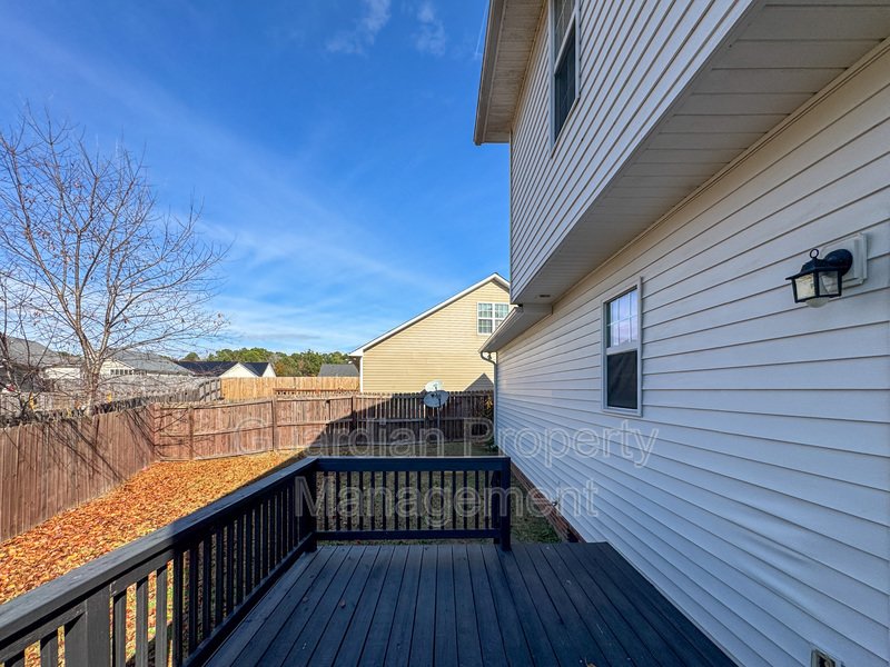 Beautiful 4 Bed 2.5 Bath Home with Fenced Backyard property image