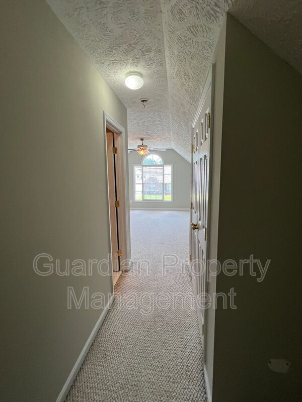 Lovely 4 Bed 3.5 Bath Fayetteville Home property image