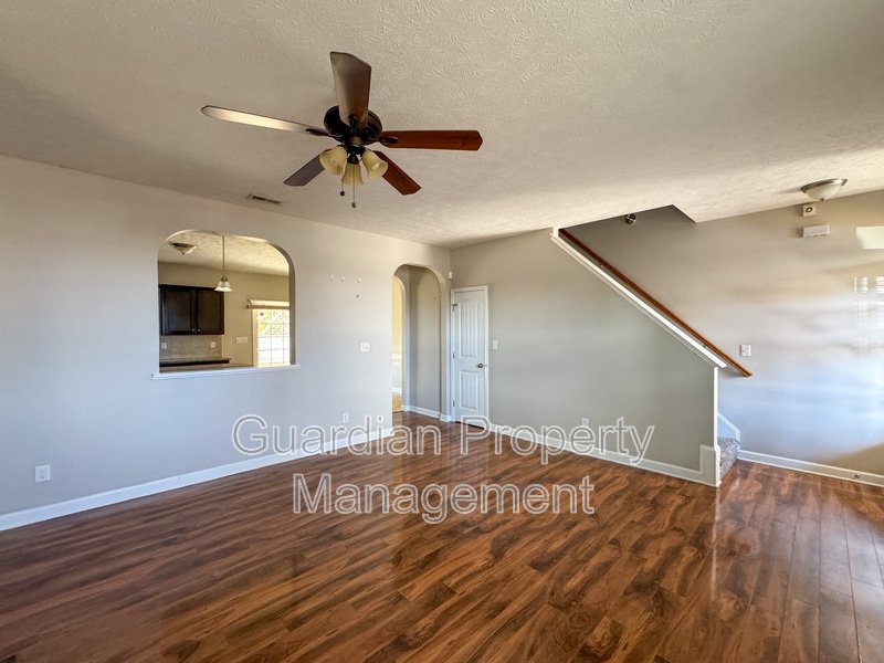 Beautiful 5 Bed 2.5 Bath Home with Main Level Primary Bedroom property image