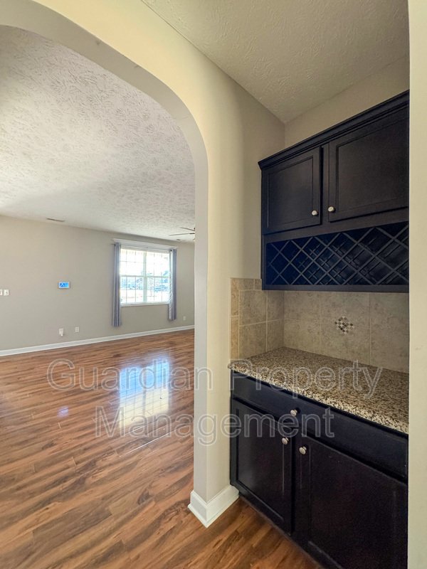 Beautiful 5 Bed 2.5 Bath Home with Main Level Primary Bedroom property image