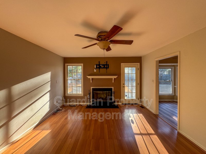 Charming 3 Bed 2 Bath Home in Jack Britt property image