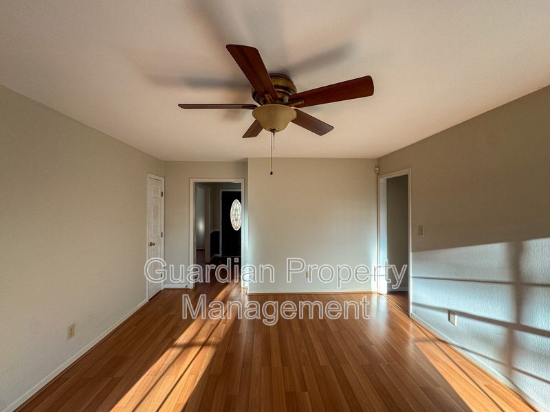 Charming 3 Bed 2 Bath Home in Jack Britt property image