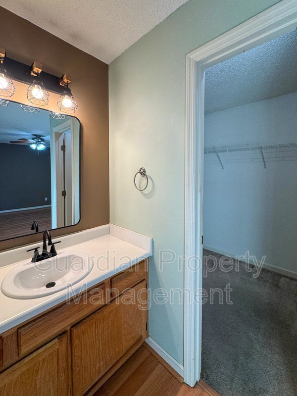 Charming 3 Bed 2 Bath Home in Jack Britt property image