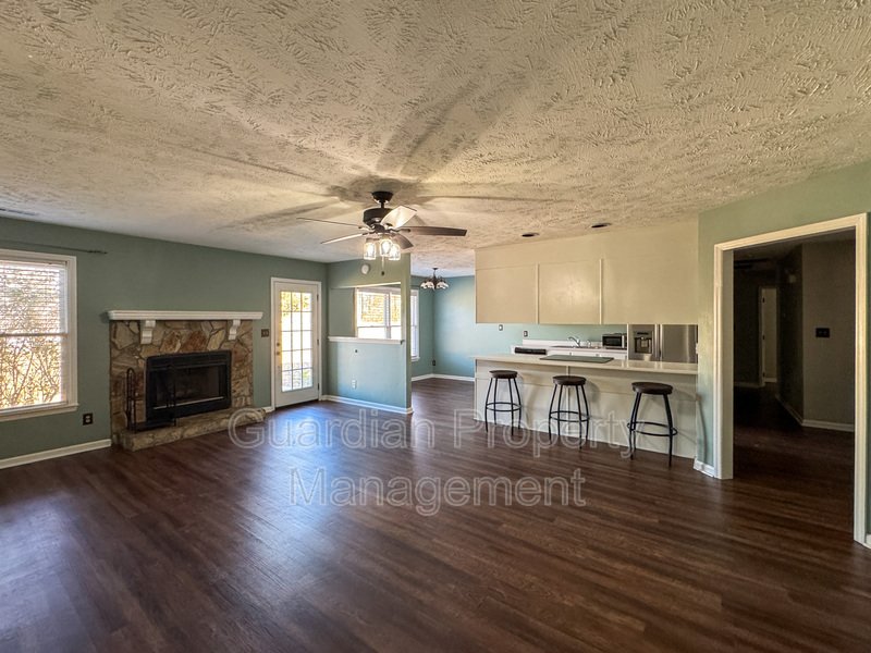 Charming 3 Bed 2 Bath Home with Fenced Backyard property image