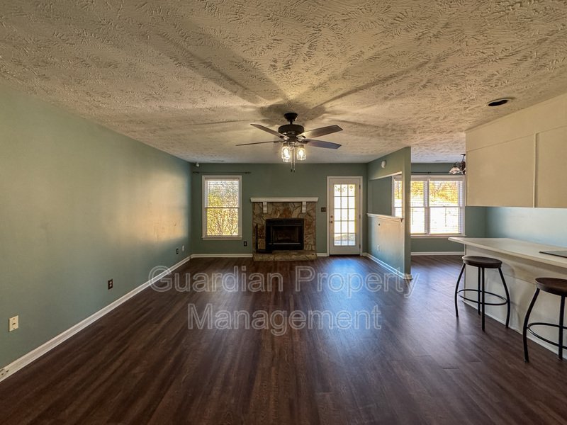 Charming 3 Bed 2 Bath Home with Fenced Backyard property image