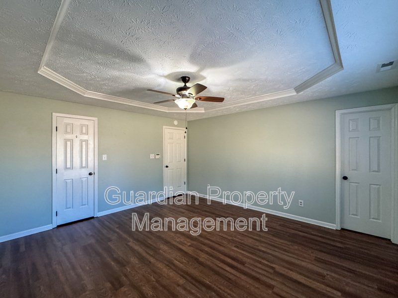 Charming 3 Bed 2 Bath Home with Fenced Backyard property image