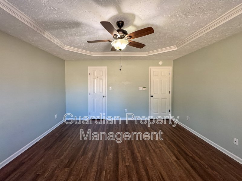 Charming 3 Bed 2 Bath Home with Fenced Backyard property image