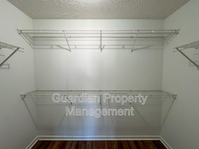 Charming 3 Bed 2 Bath Home with Fenced Backyard property image