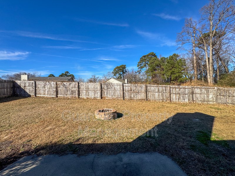 Charming 3 Bed 2 Bath Home with Fenced Backyard property image