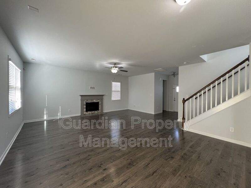 Beautiful 4 Bed 2.5 Bath Raeford Home with Fenced Yard property image