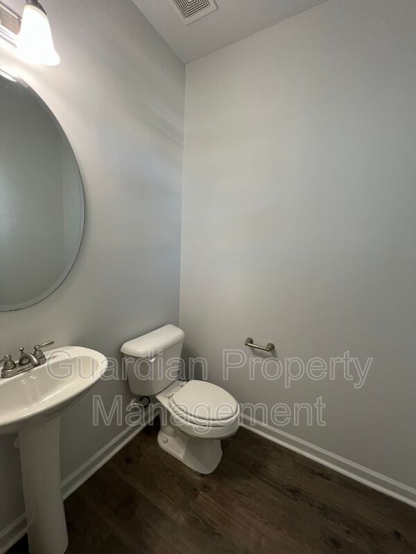 Beautiful 4 Bed 2.5 Bath Raeford Home with Fenced Yard property image