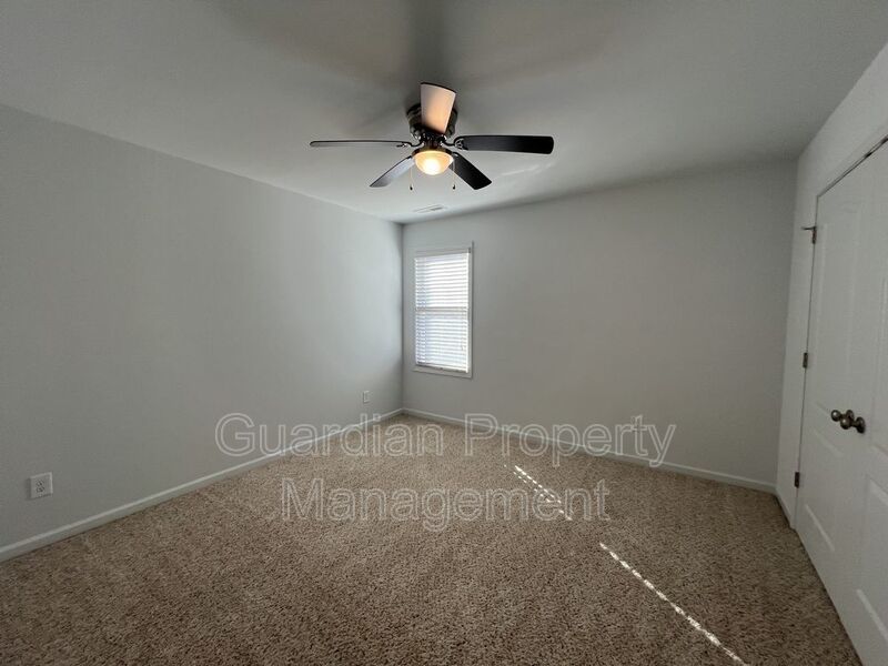 Beautiful 4 Bed 2.5 Bath Raeford Home with Fenced Yard property image