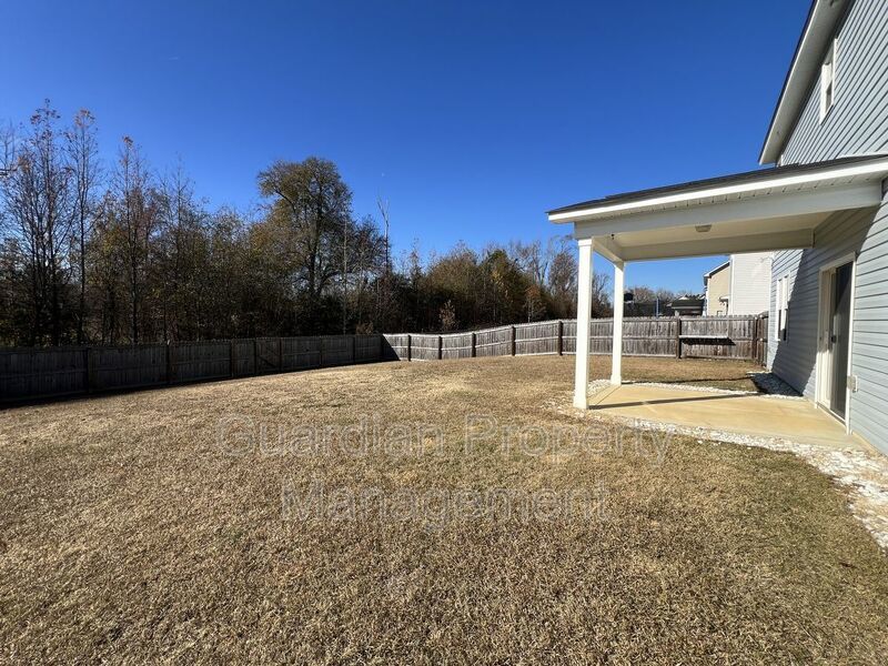 Beautiful 4 Bed 2.5 Bath Raeford Home with Fenced Yard property image