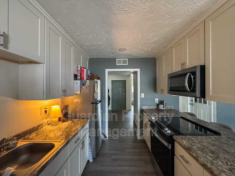 Charming 3 Bed 2 Bath Home with Fenced Yard property image