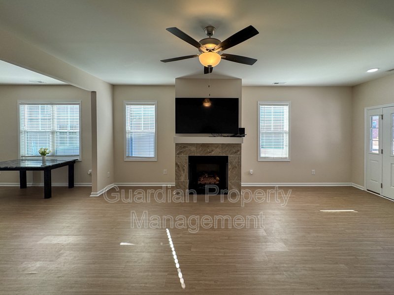 Stunning 3 Bed 2 Bath Home in Fayetteville property image