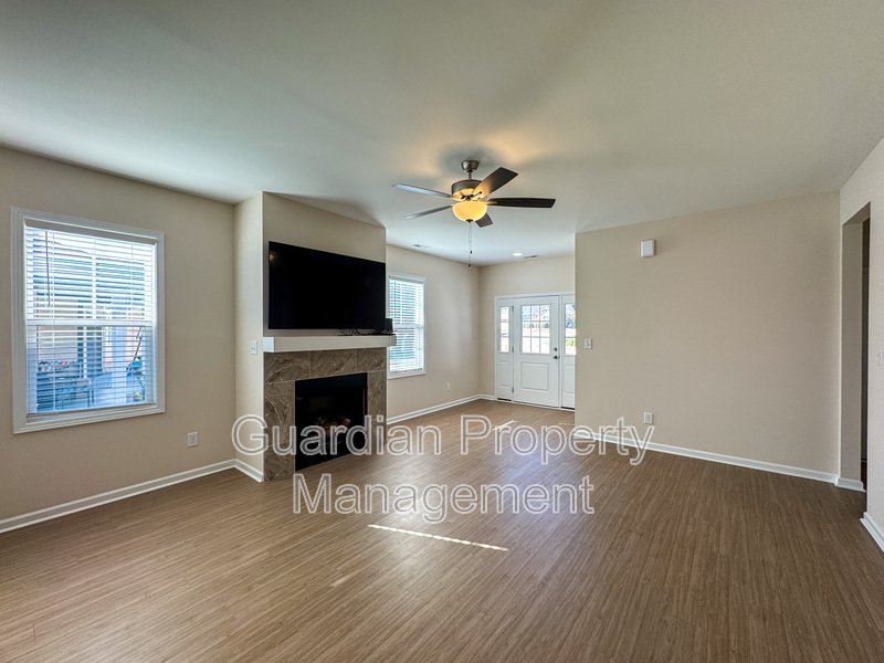 Stunning 3 Bed 2 Bath Home in Fayetteville property image