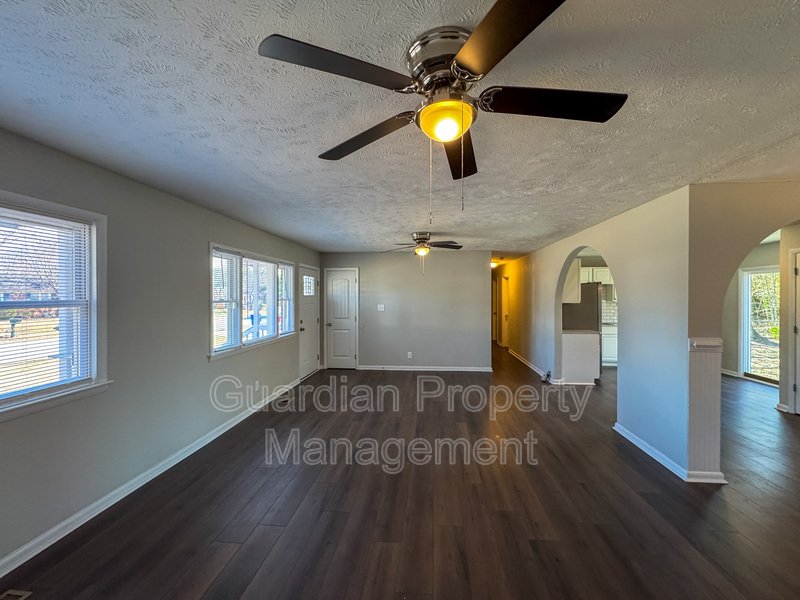 Cute 3 Bed 2 Bath Home in Fayetteville property image