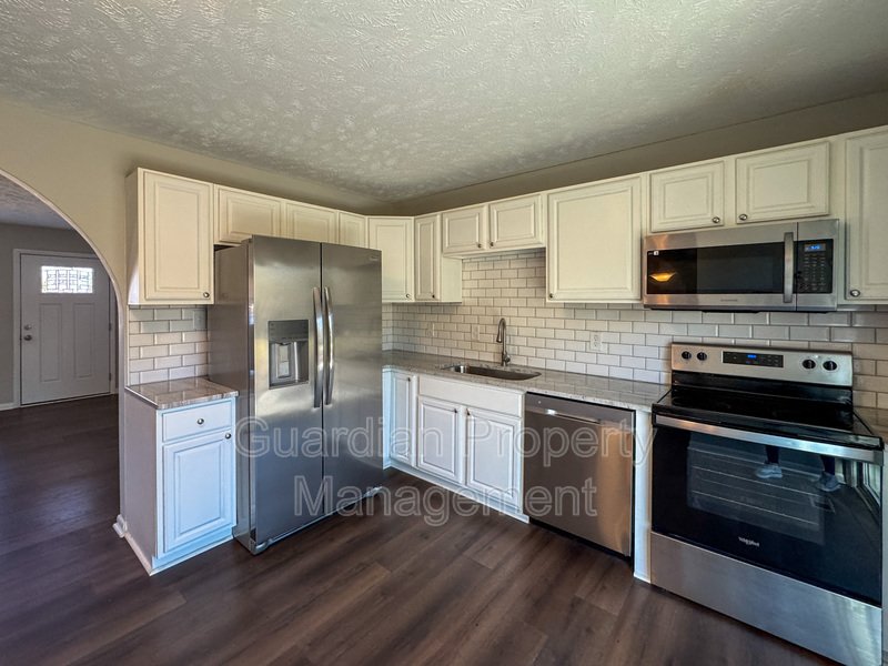 Cute 3 Bed 2 Bath Home in Fayetteville property image