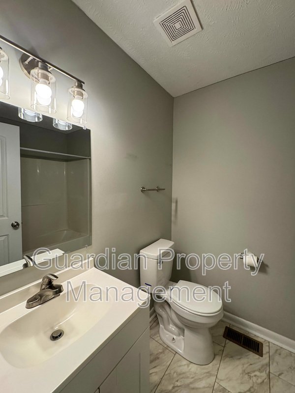 Cute 3 Bed 2 Bath Home in Fayetteville property image