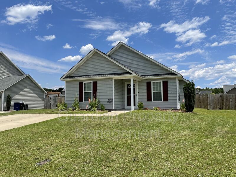 Charming 3 Bed 2 Bath Raeford Home with Fenced Backyard property image